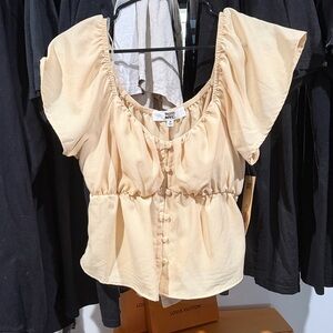 Madden NYC Women's Cream Button-Down Top